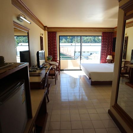 Phi Phi Hotel Buitenkant foto