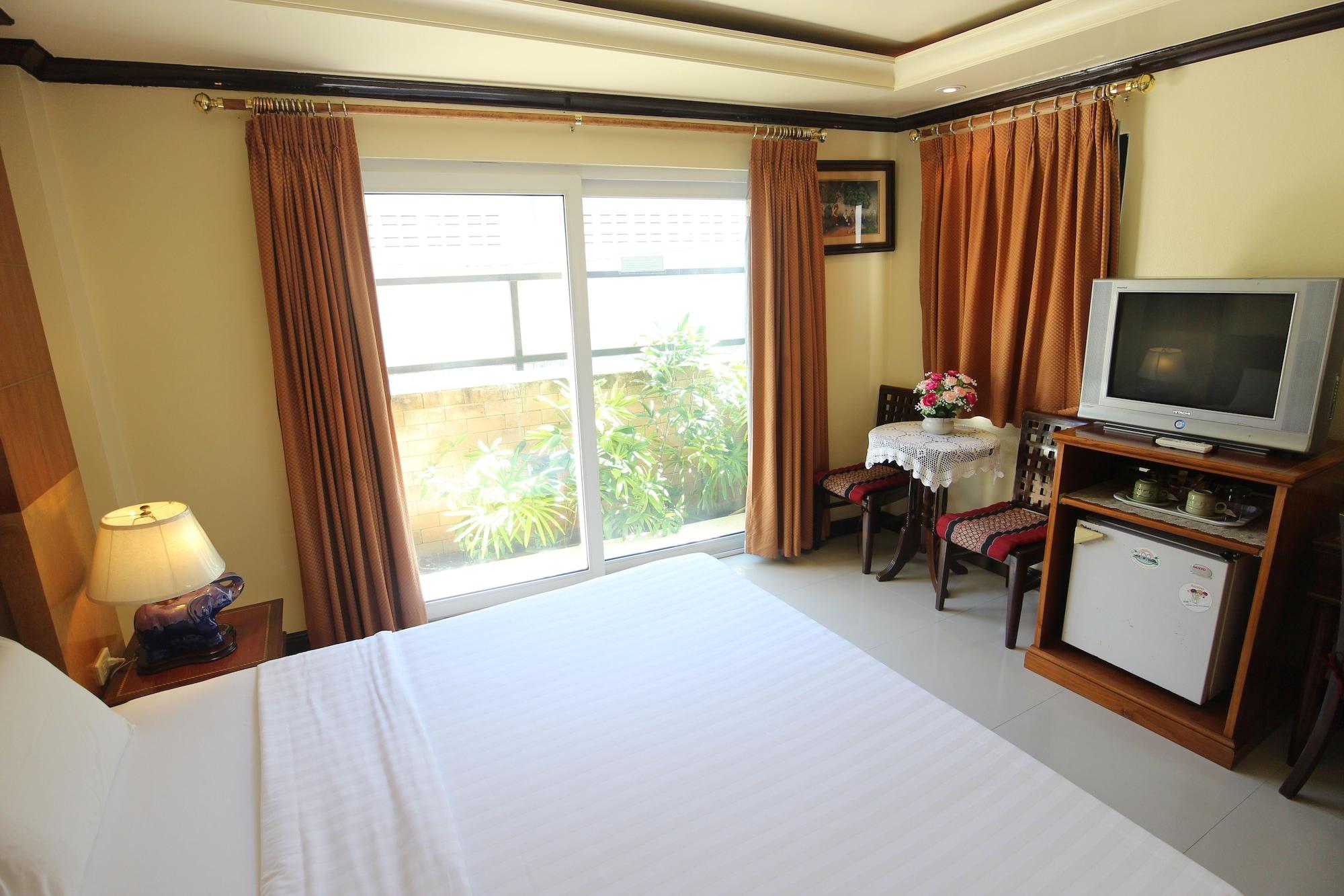 Phi Phi Hotel Buitenkant foto