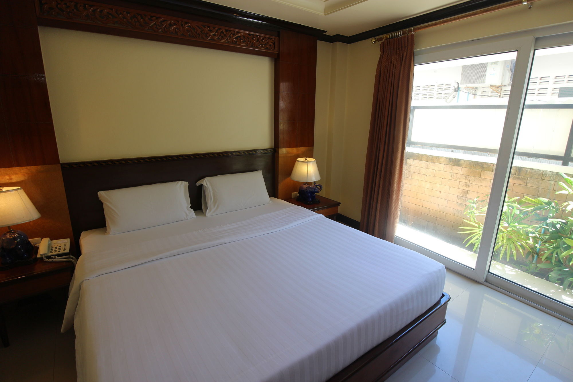 Phi Phi Hotel Buitenkant foto