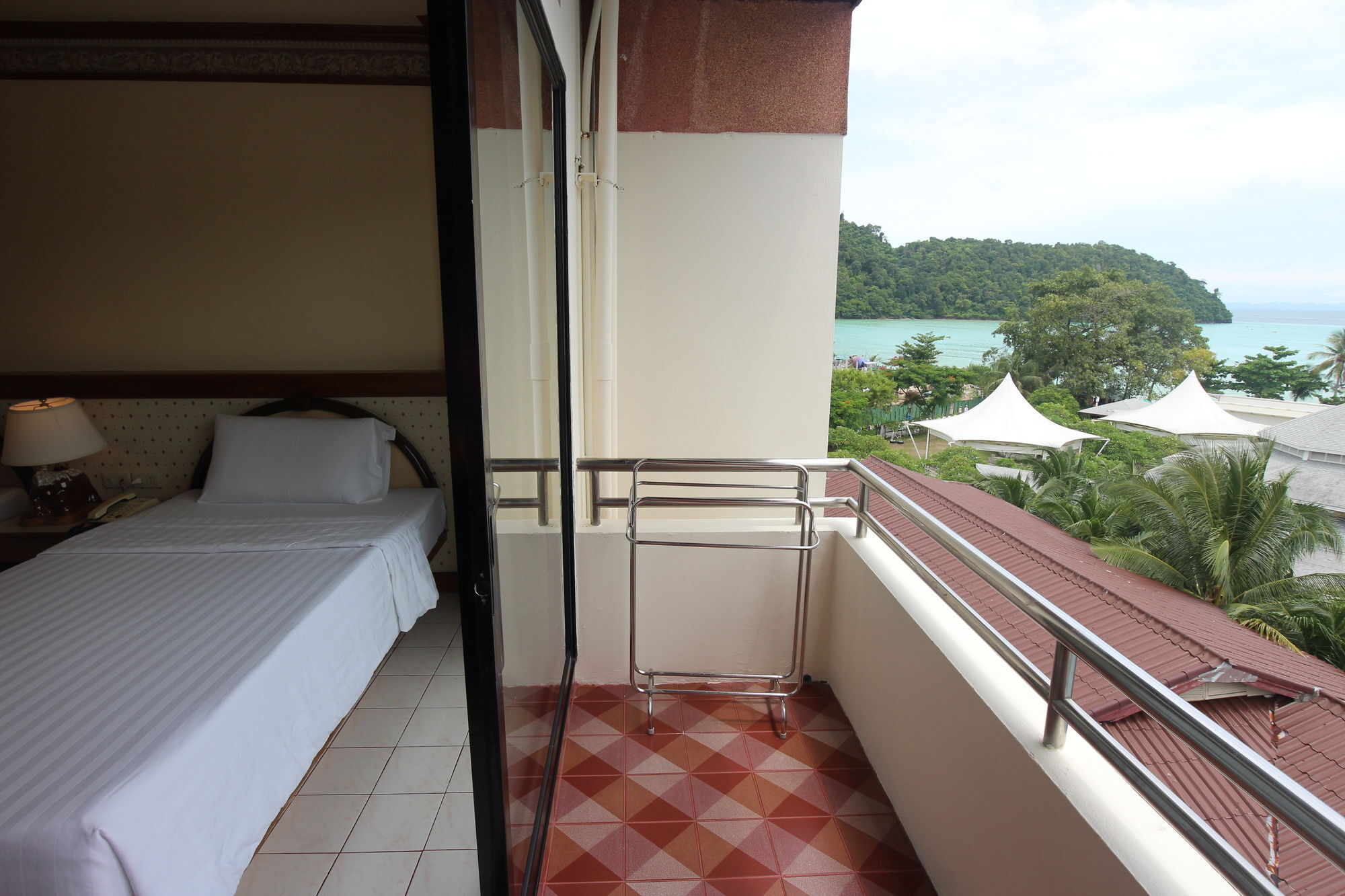 Phi Phi Hotel Buitenkant foto
