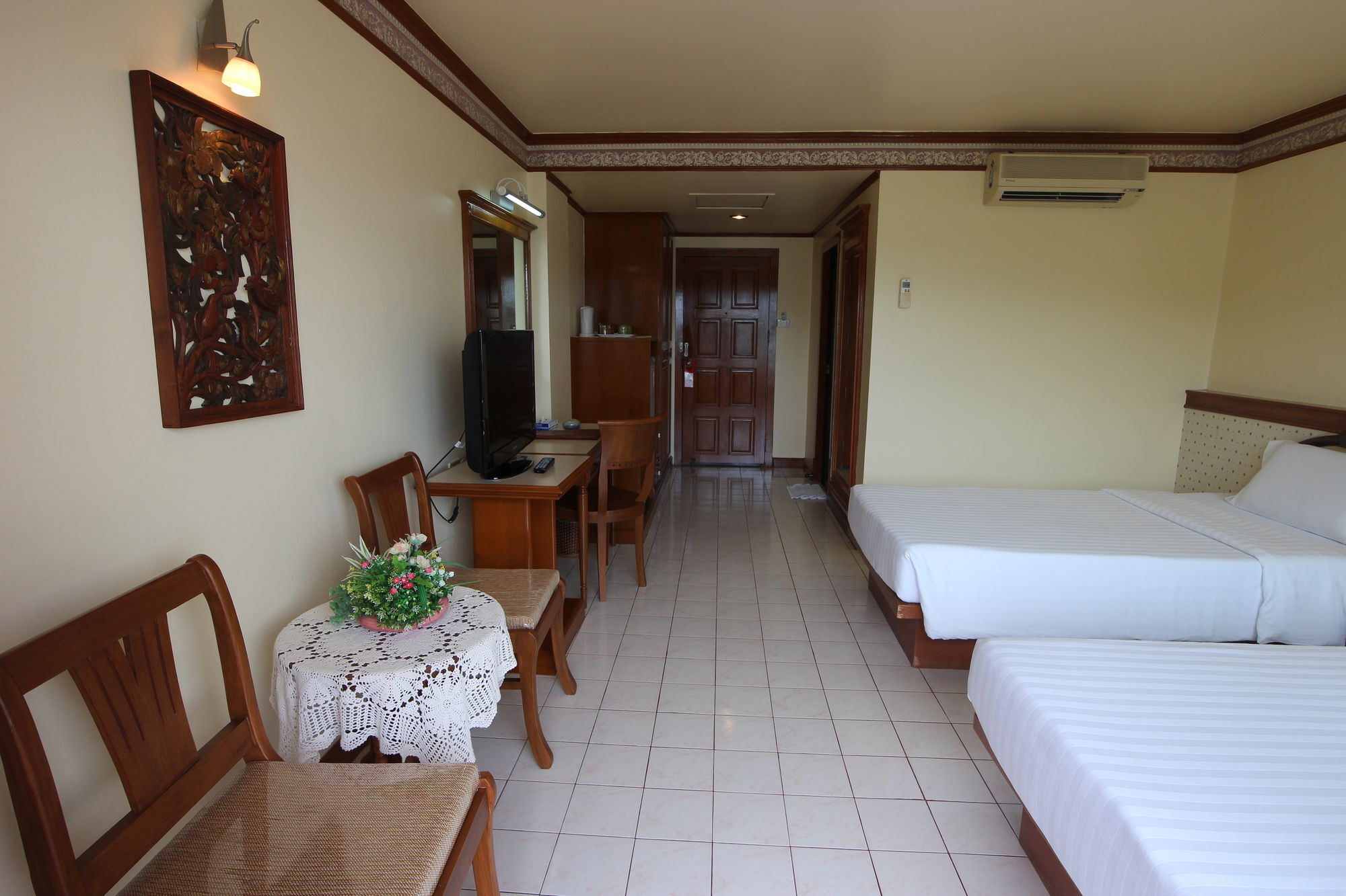 Phi Phi Hotel Buitenkant foto